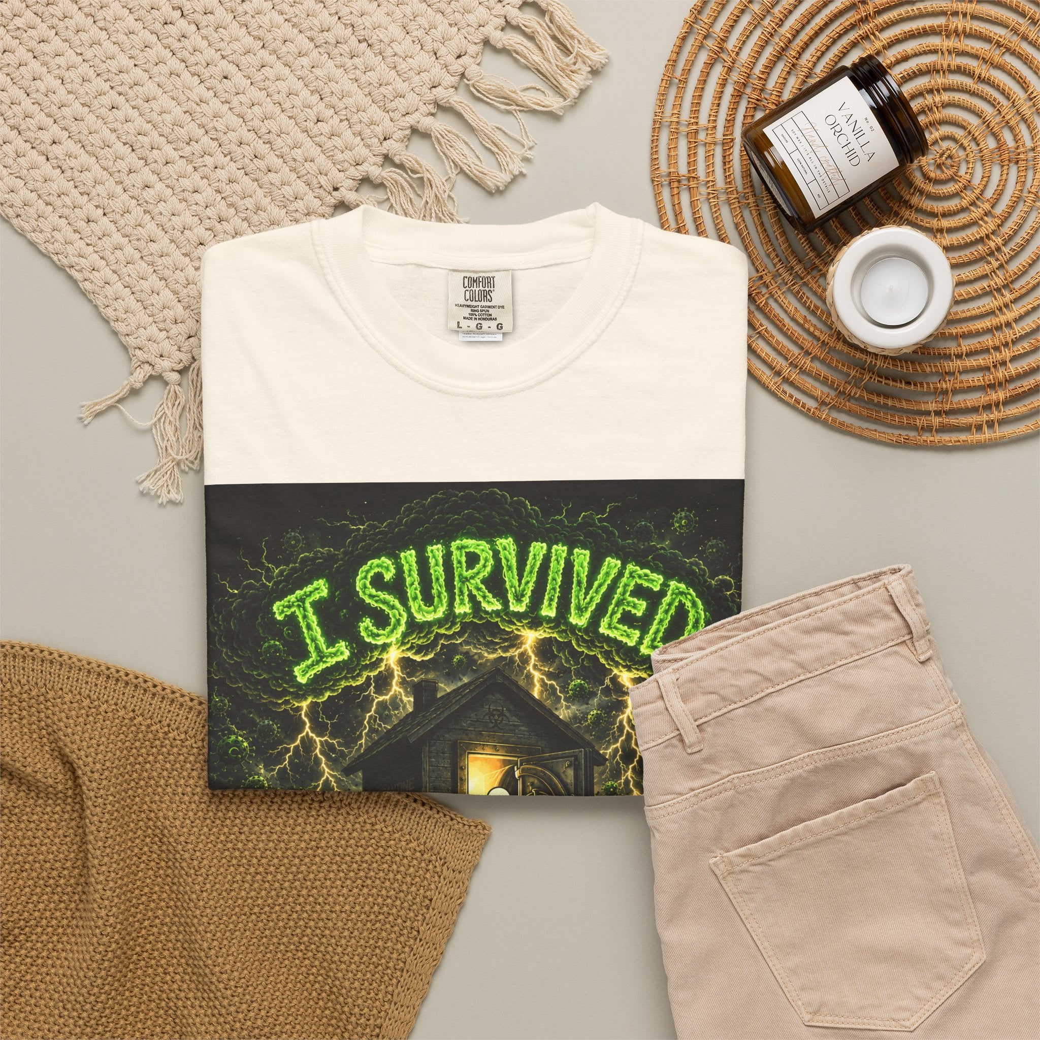 Sobreviví al 2020 — T1:E1 "COVID-19: El Coronavirus" | Camiseta unisex teñida de una pieza, Edición Pandemia