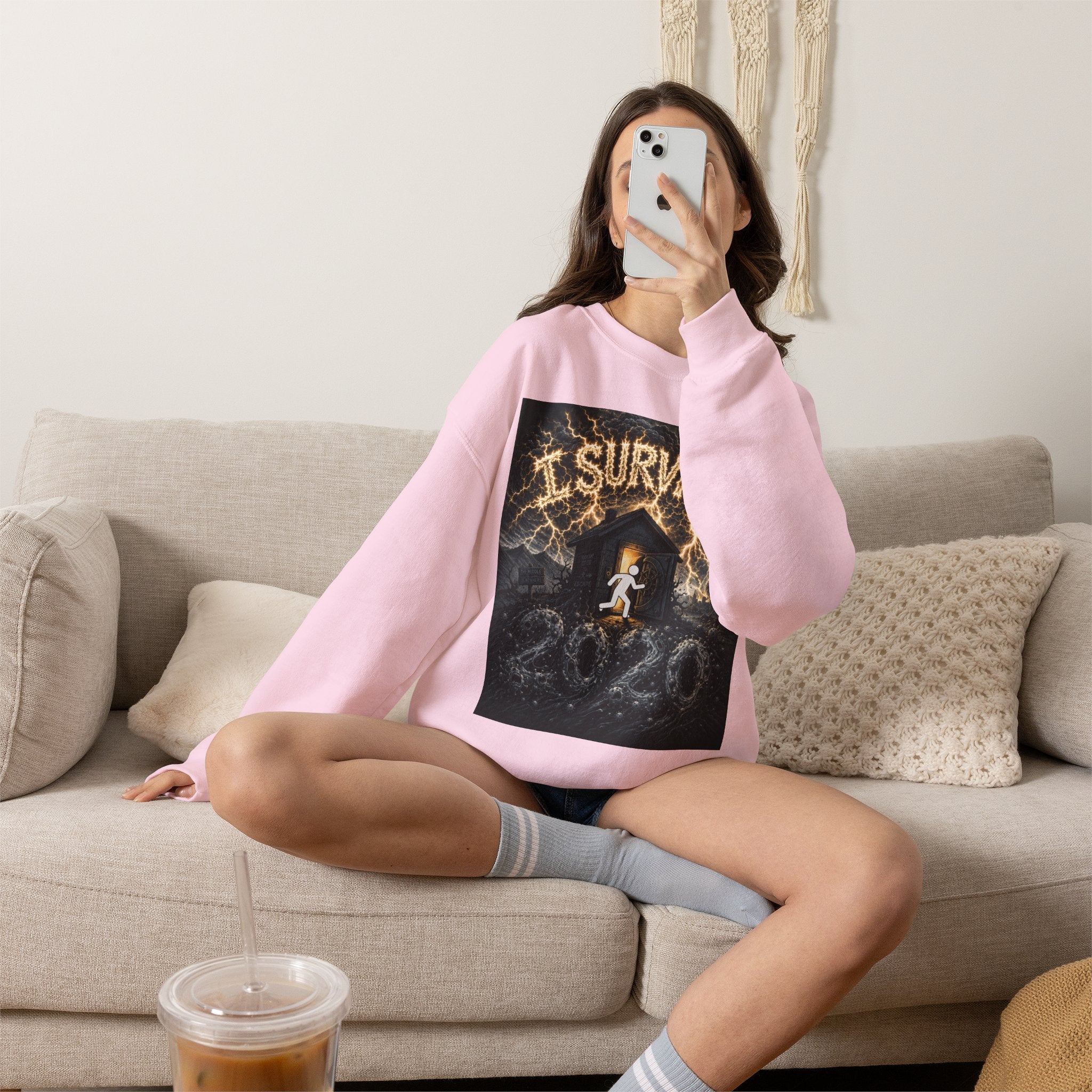 I Survived 2020 — Original PILOT Design Unisex Heavy Blend™ Crewneck Sweatshirt